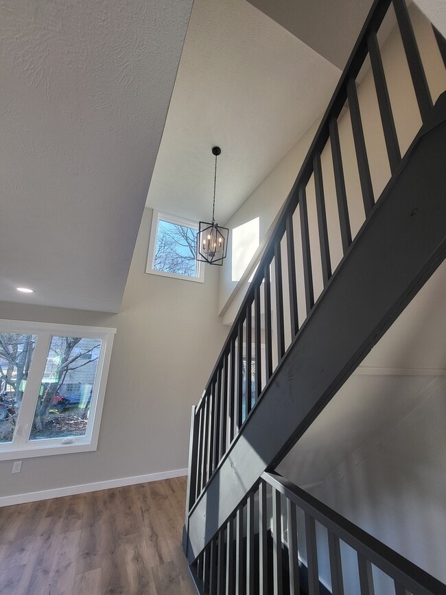 Photo - 9755 Grosick Rd