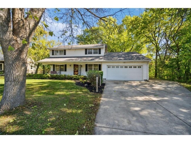 Photo - 10527 Morgan Ave S