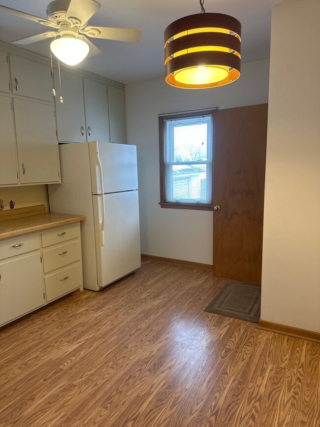 Photo - 1539 Byron Ave