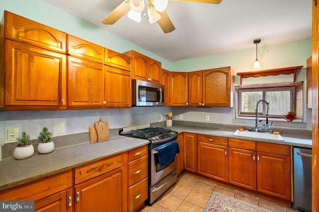 Building Photo - 4417 Pechin St Rental