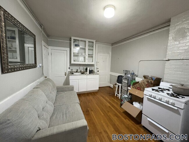 Photo - 161 Endicott St Unit 2R