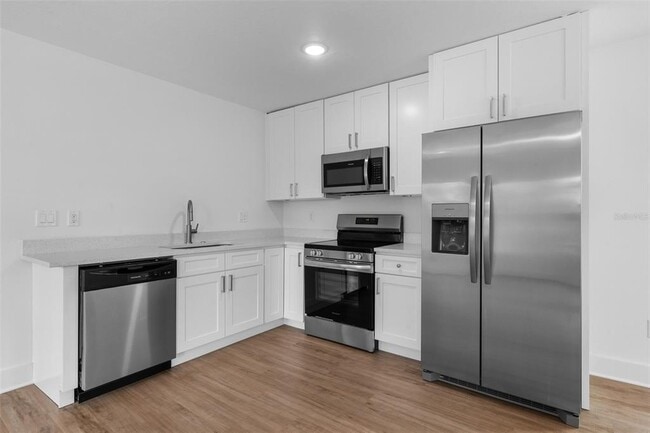 Photo - 5051 43rd St S