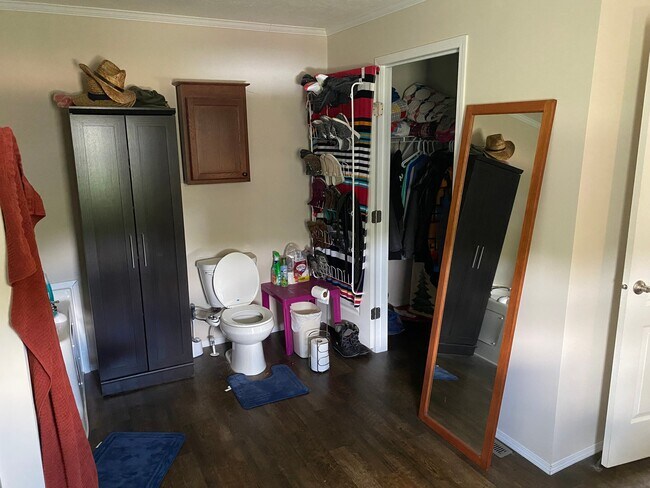 204 Baker Rd