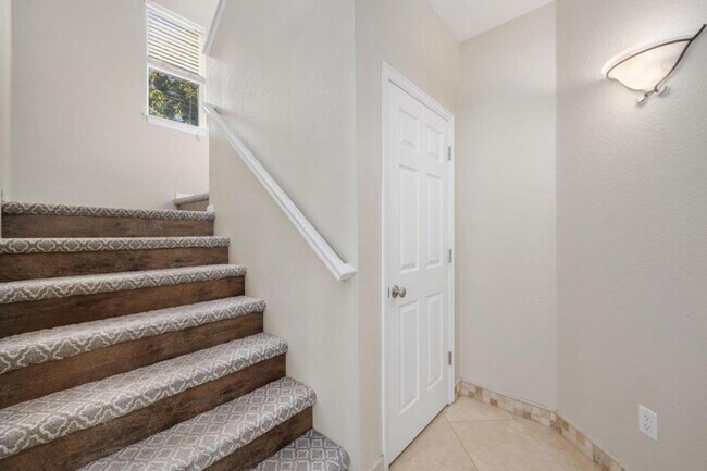 Photo - 1963 Grays Peak Dr