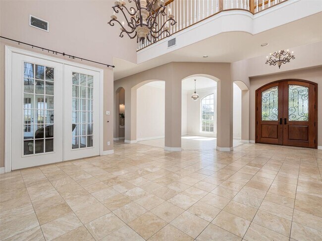 Photo - 9805 Big View Dr