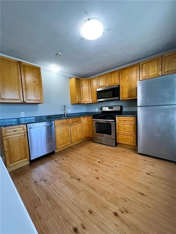 Photo - 927 Elm St Unit 3