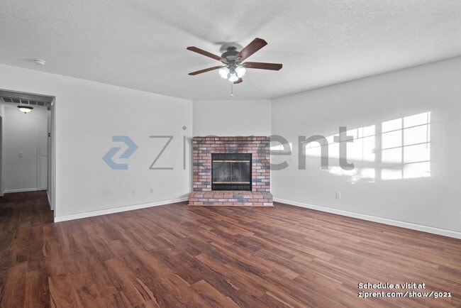 Photo - 327 Pecan Dr