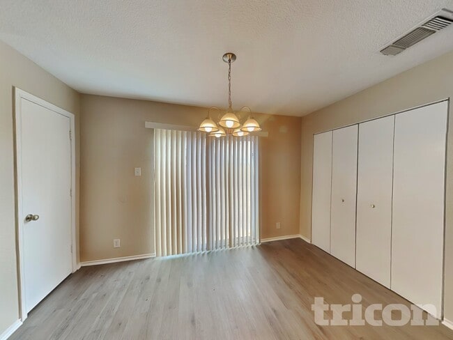 Photo - 7307 Circle Farm