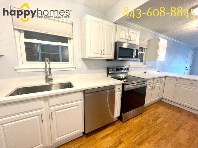 Photo - 415 Parkdale Dr
