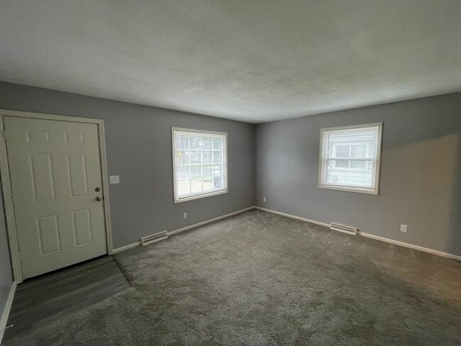 Photo - 832 Cutler SW Two Bedroom Duplex