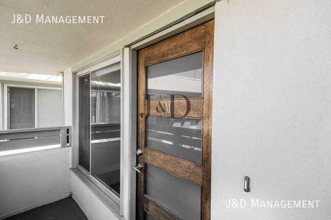 Photo - 6245 Stanley Ave Unidad N