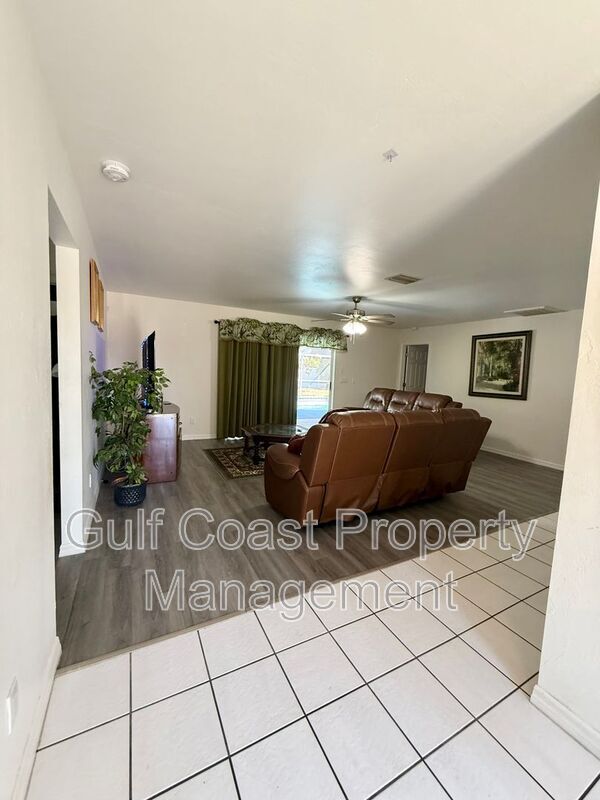 Photo - 2612 7th St W