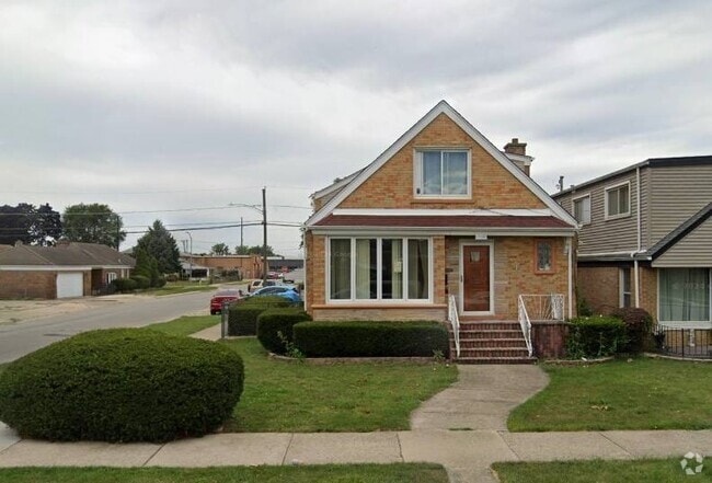 Building Photo - 1800 23rd Ave Rental