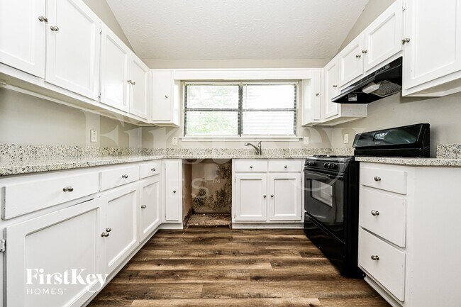 Photo - 3440 Dogwood Pl