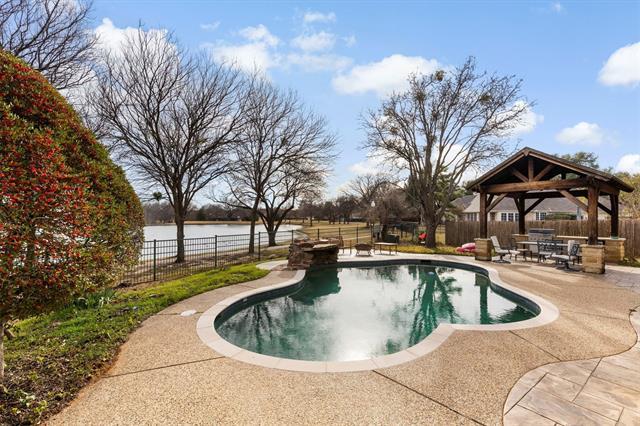 Photo - 706 Dover Pl