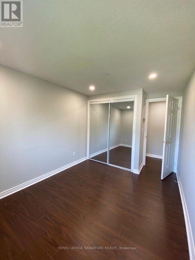 Photo - 48 Homefield Square