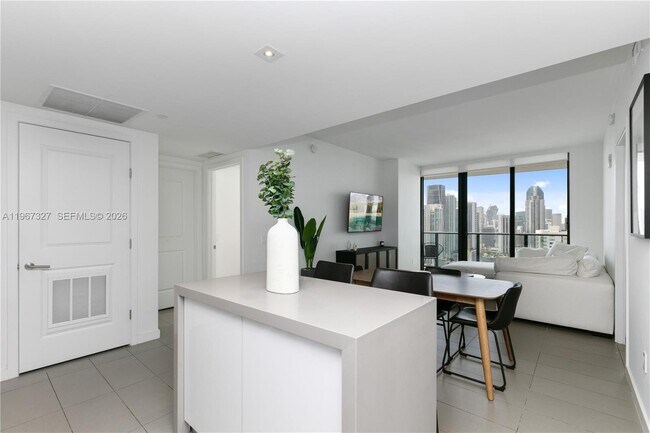 Photo - 1600 NE 1st Ave Unidad 3609