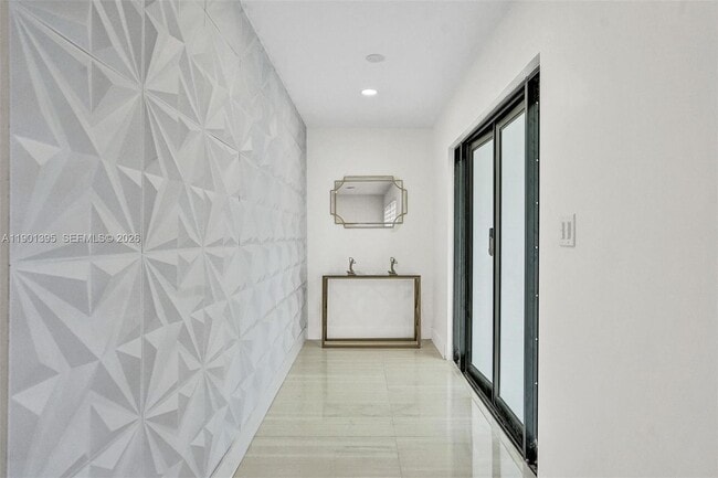 Photo - 1141 N North Lake Dr