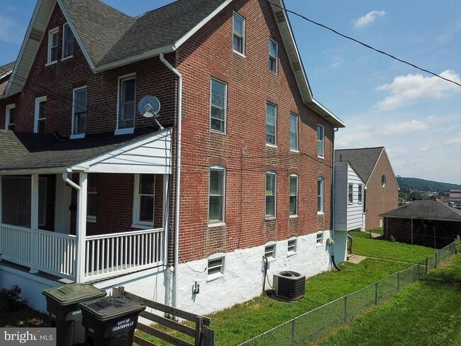 Photo - 111 Hope Ave Casa