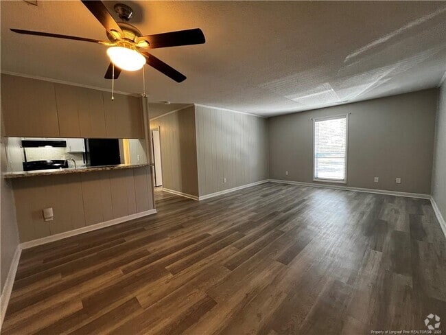 Building Photo - 5853 Century Oaks Dr Rental