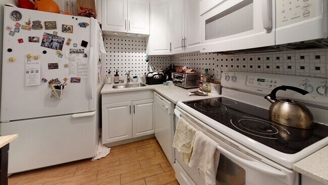 Photo - 50 Green St Unidad 202