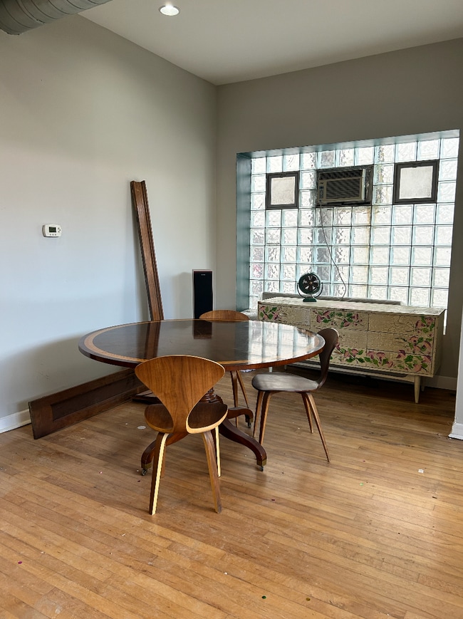 Photo - 2749 N Ashland Ave Unit 1st flr