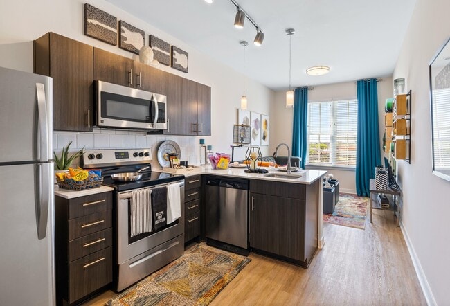 Kitchen - Hoffler Place