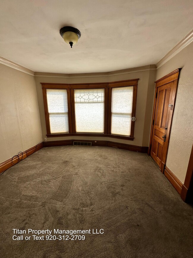 Photo - 196 Ellis St House