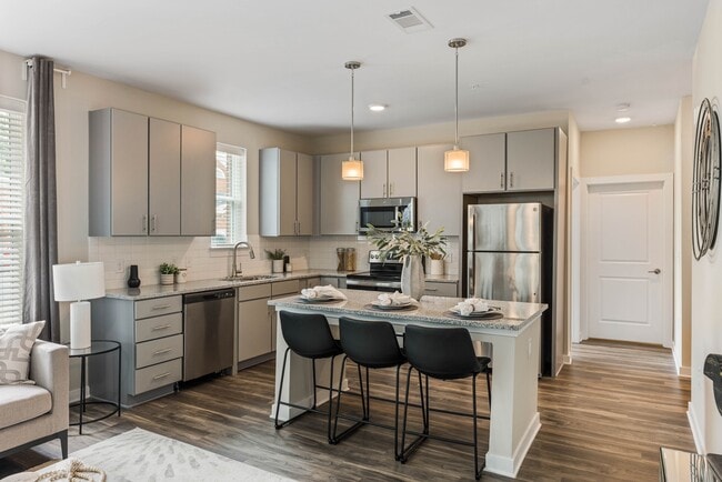 Photo - Varick on 7th