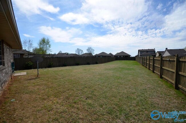 Photo - 702 Willow Shoals Dr SW