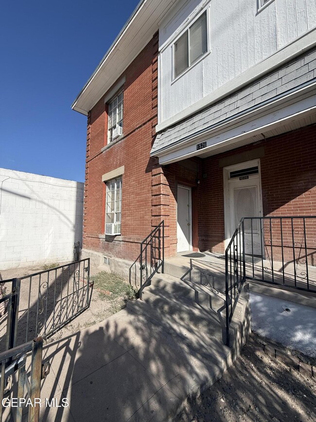 Photo - 1526 Yandell Dr Unit 3