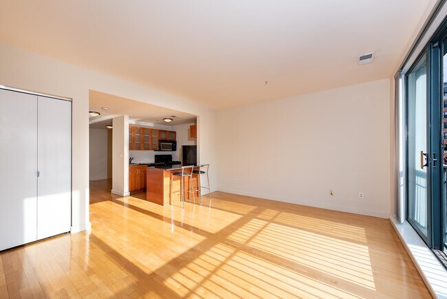 Photo - 222 Montgomery St Unit 2F