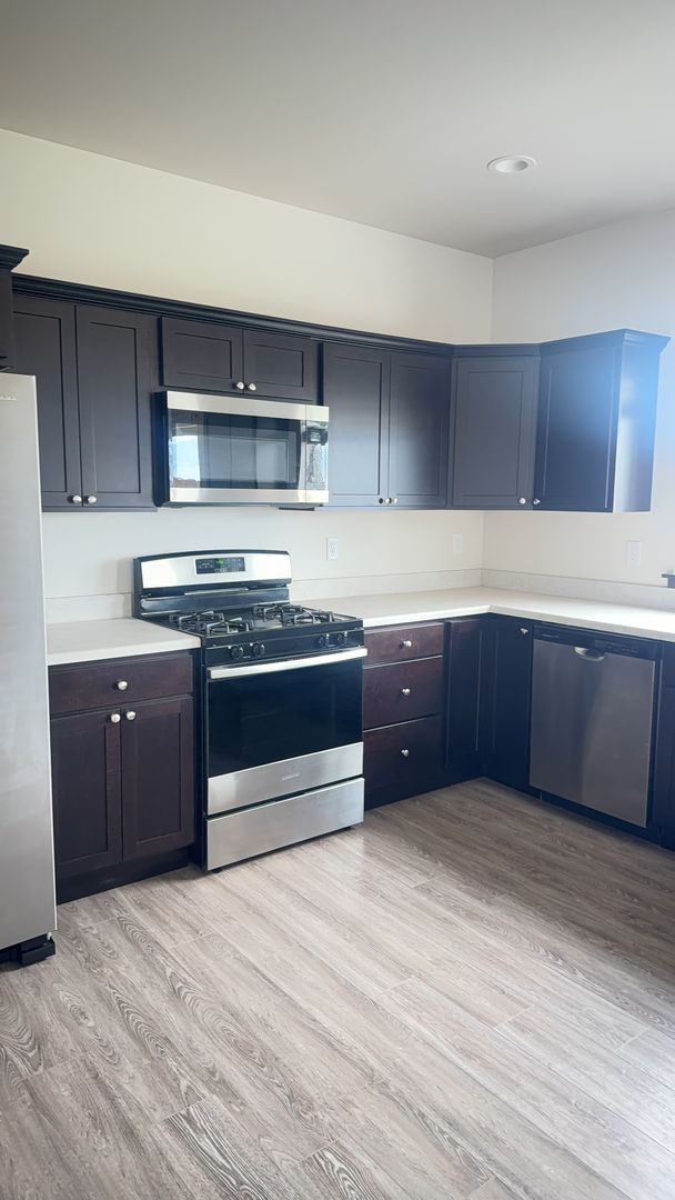 Photo - 3 Bed 2.5 Bath with double attached garage in Belgrade