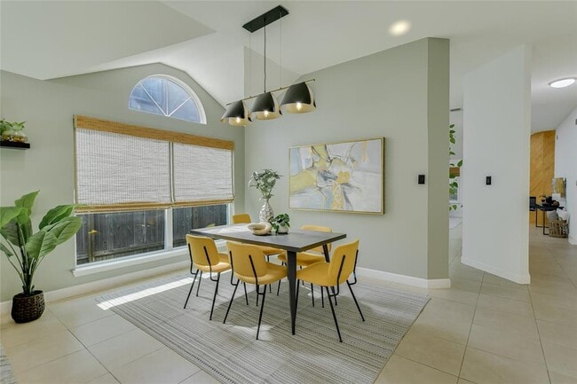 Photo - 10916 Sierra Oaks