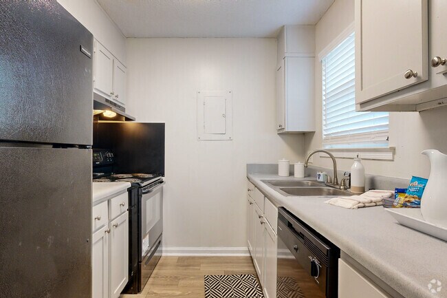 2BR - 2BA, 1075SF