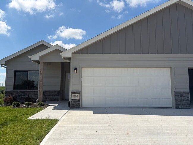 Building Photo - 14805 Willow St
