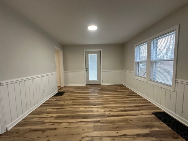 Photo - 1305 Woodward Ave