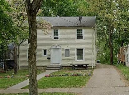 Photo - 212 University Dr House