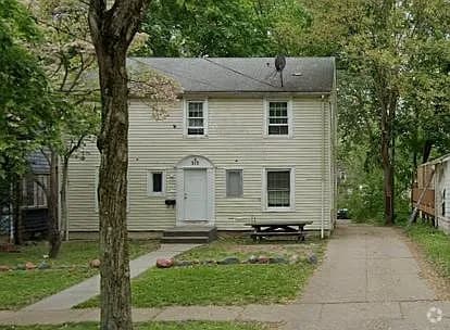 Building Photo - 212 University Dr Rental