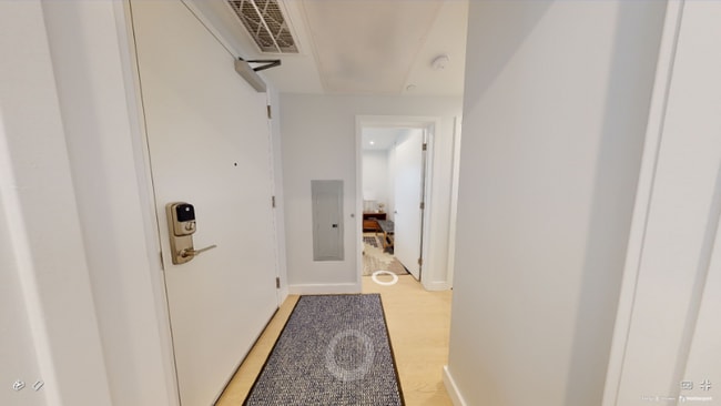 Photo - 1224 M St NW Unidad 401