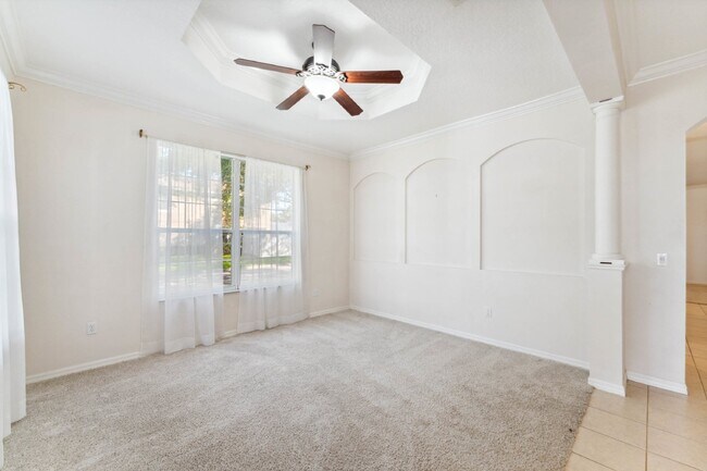 Move-in Ready Home with 2 Car Garage in Desirable Summerport Community!