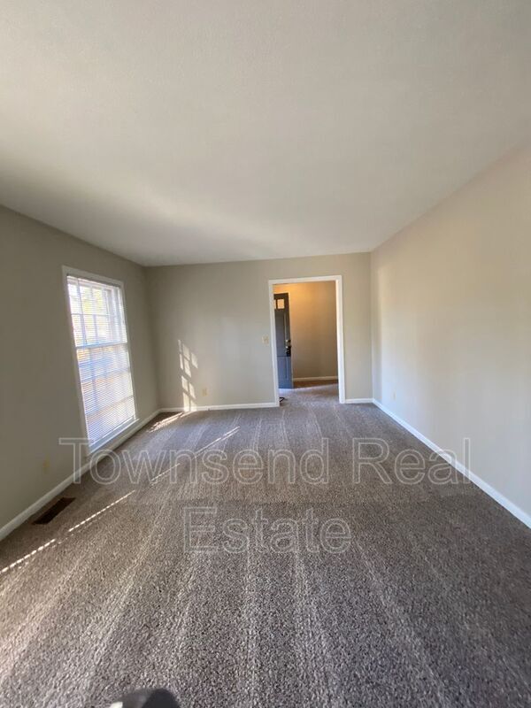 Photo - 6326 Greyfield Rd