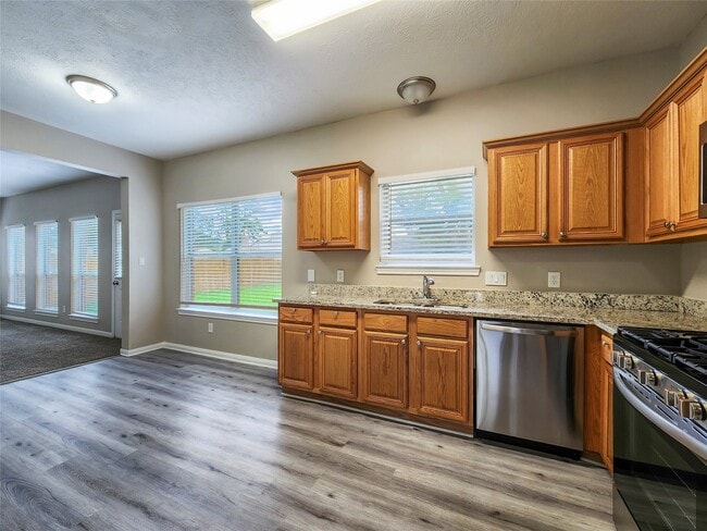 Photo - 11906 Cottonwood Ln