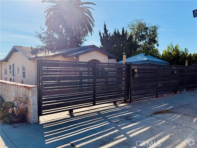 Building Photo - 5130 Coringa Dr Rental
