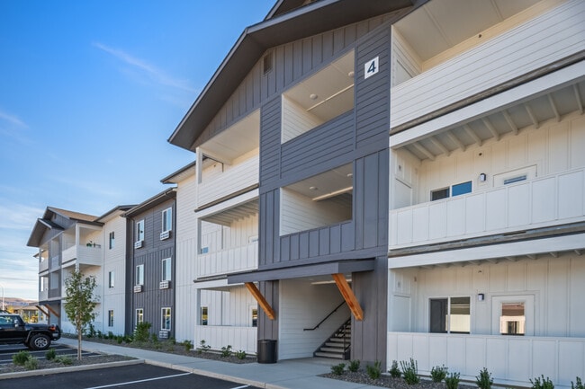Gateway Apartments