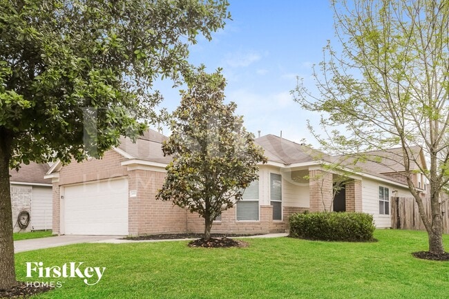 Photo - 16985 Valiant Oak St