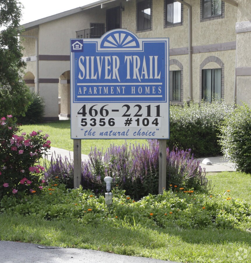 Photo - Silver Trail Apartments