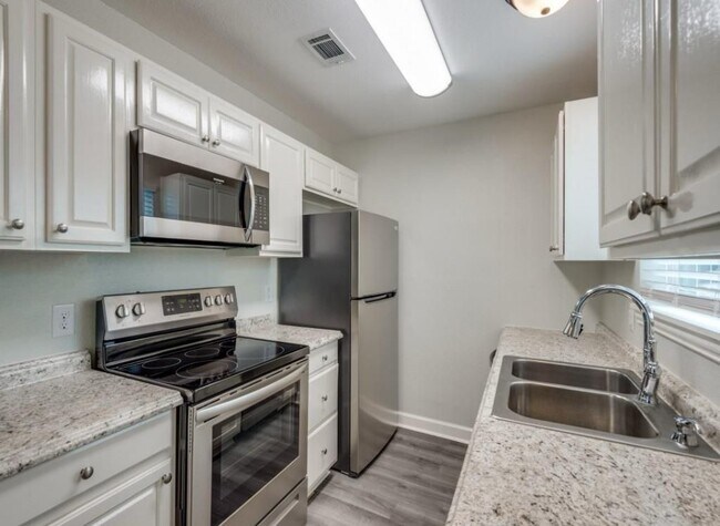 Photo - 1013 Gunnison St