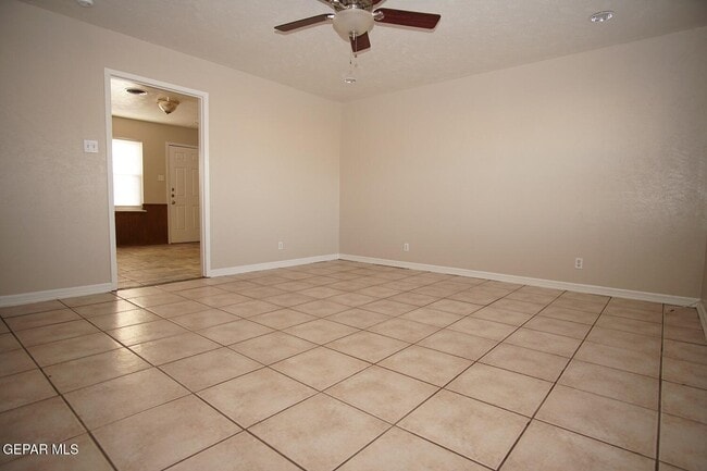 Photo - 5524 Yarmouth Ln