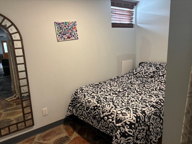 519 Vine St Unit 519 B Vine Street